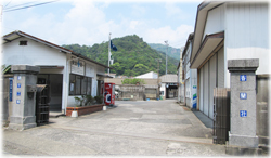有田焼の香蘭社 碍子工場