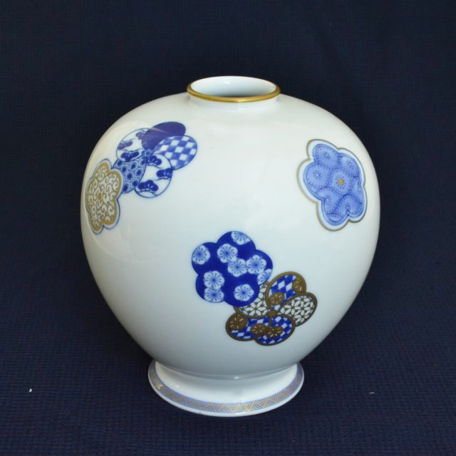 （染錦梅花祥瑞）花瓶　*WEB陶器市限定商品*