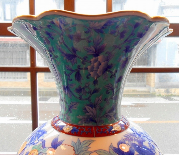 青華緑彩花車模様）切透飾り壺«花瓶|有田焼の老舗 香蘭社