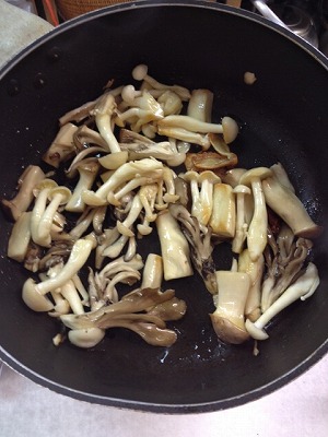 さんまときのこのペペロンチーノの作り方