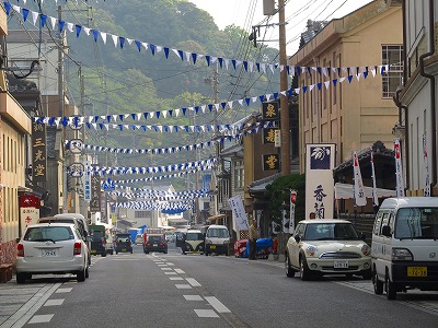 有田本店ショールーム前.jpg